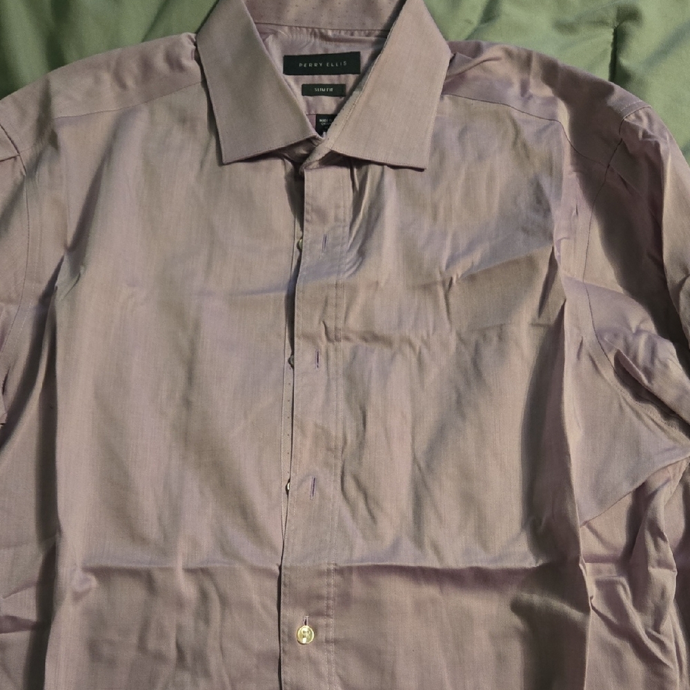 Perry Ellis Men's Light Purple Dress Shirt